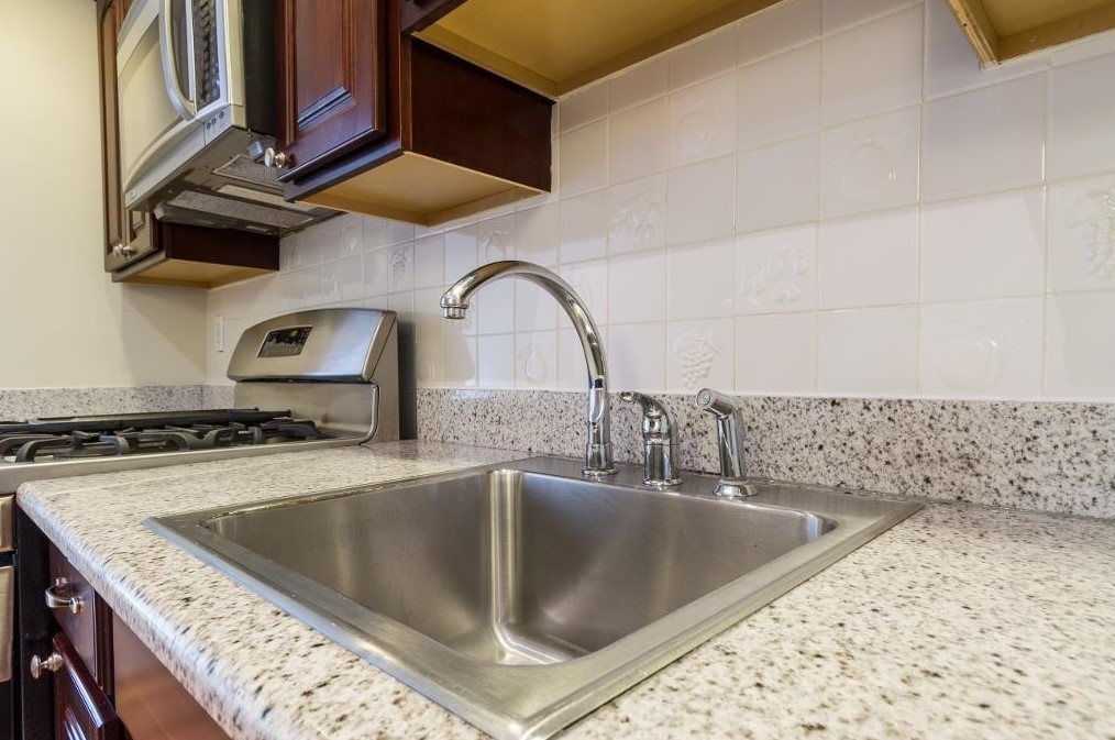 273 8 St, Jersey City NJ  07302-2019 exterior
