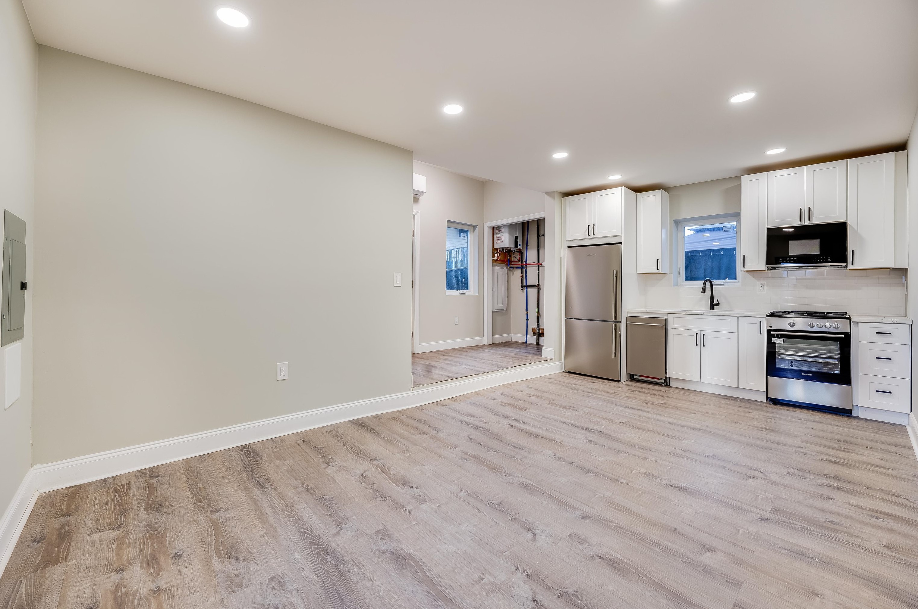 172 Mallory Ave, Jersey City NJ  07304-1218 exterior