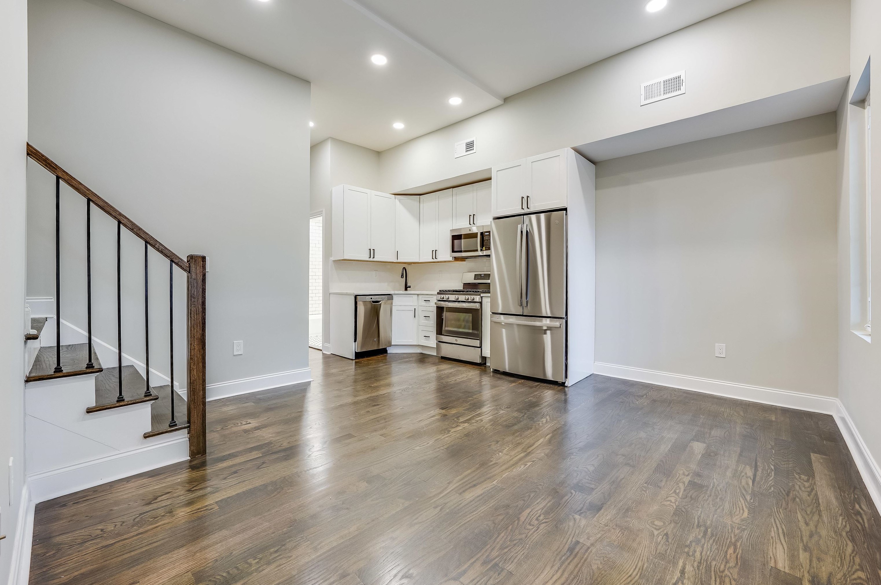 172 Mallory Ave, Jersey City NJ  07304-1218 exterior