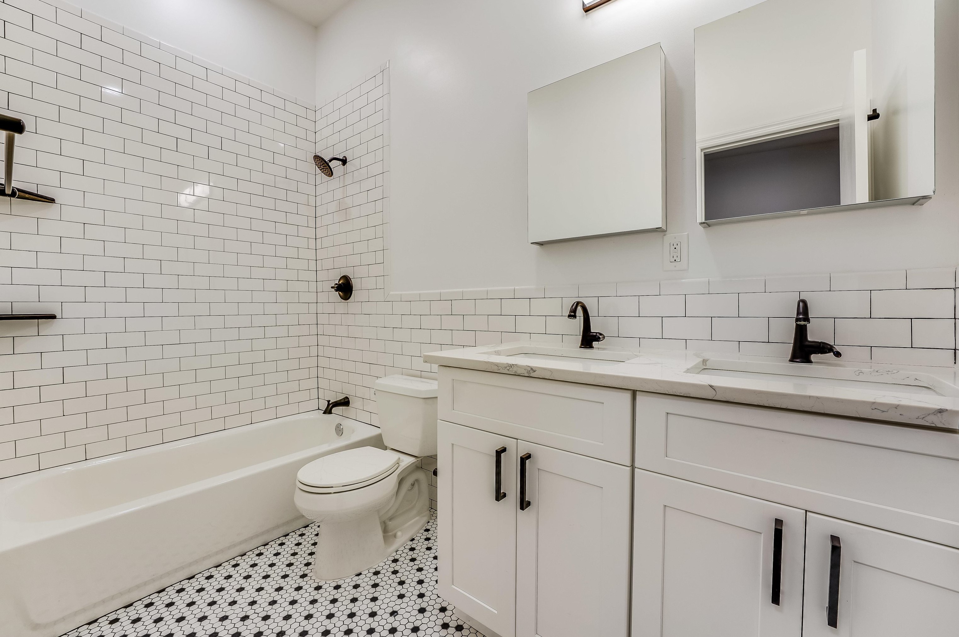 172 Mallory Ave, Jersey City NJ  07304-1218 exterior