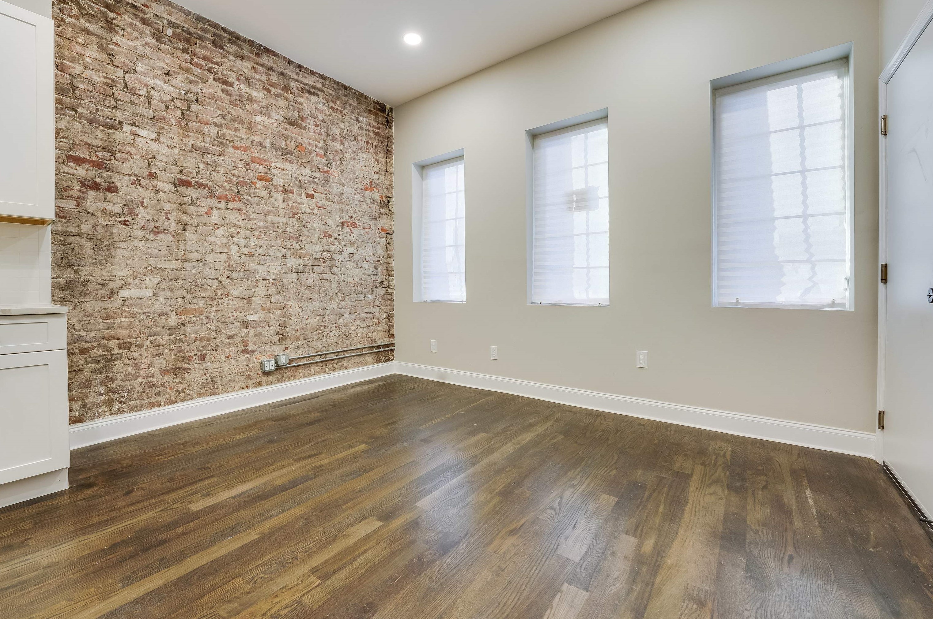 172 Mallory Ave, Jersey City NJ  07304-1218 exterior