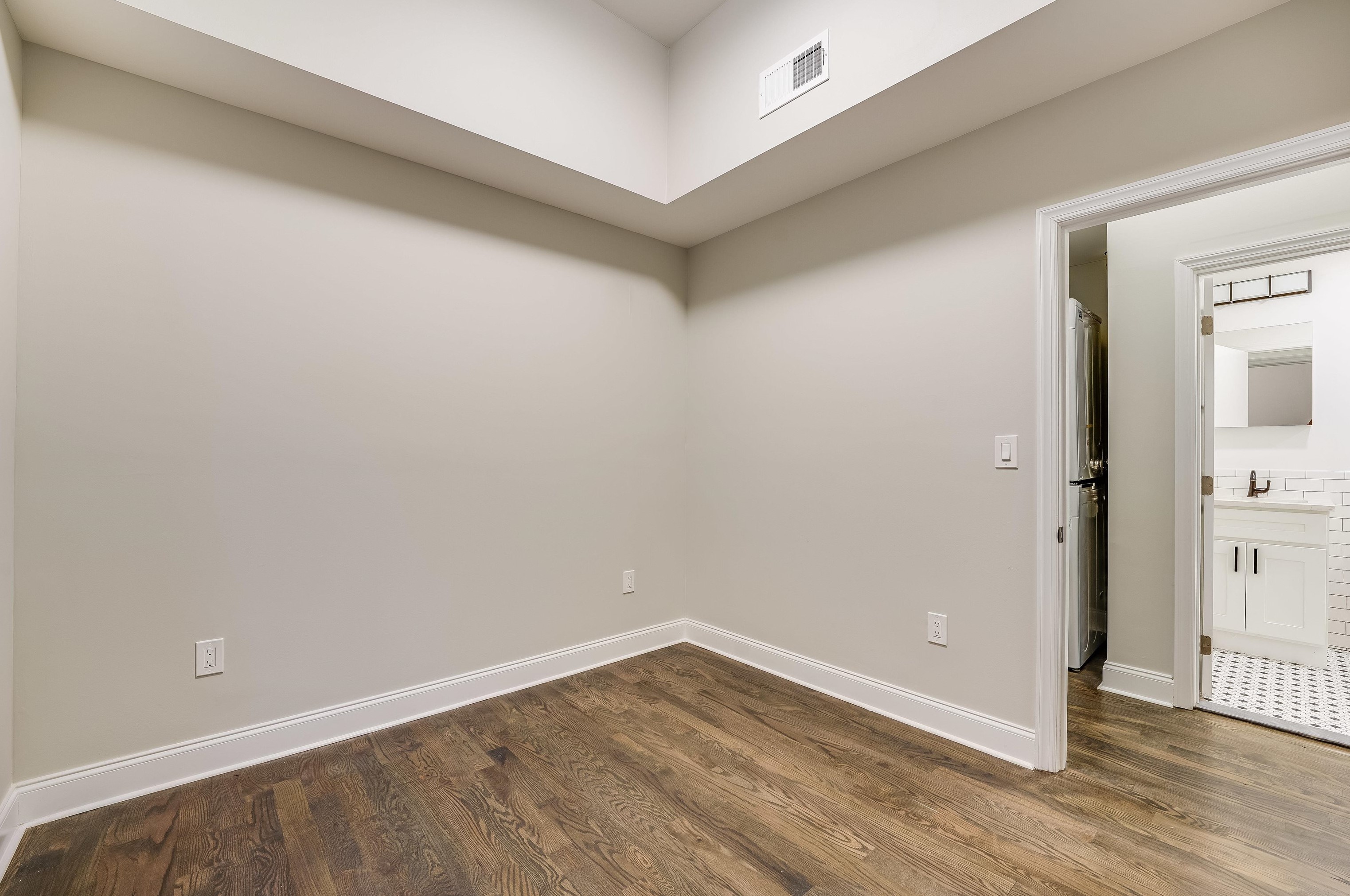 172 Mallory Ave, Jersey City NJ  07304-1218 exterior