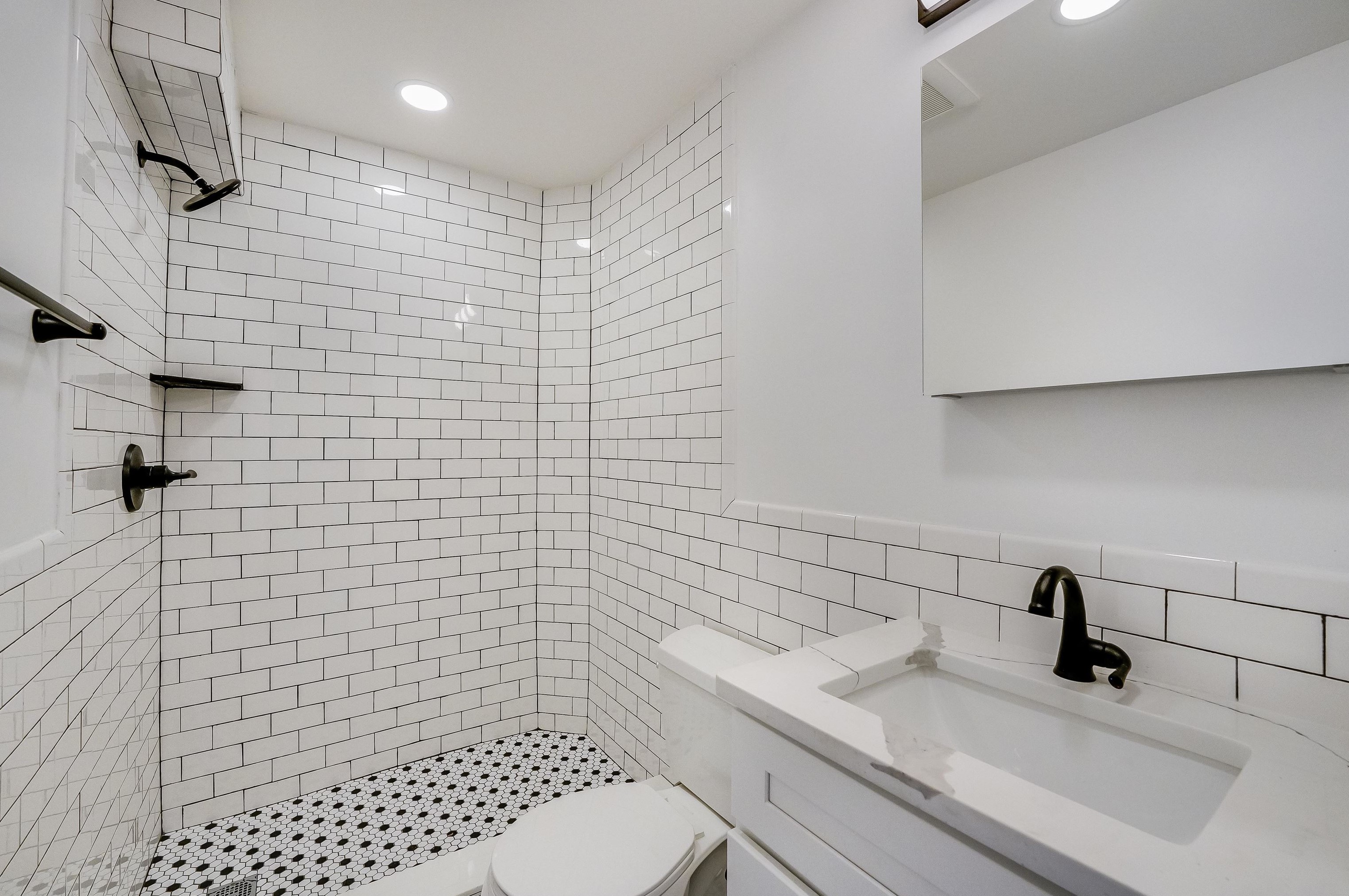 172 Mallory Ave, Jersey City NJ  07304-1218 exterior