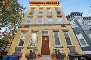 232 Maple St, Weehawken, NJ 07086 - Photo 1