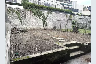 235 Webster Ave, Jersey City, NJ 07307 - Photo 45