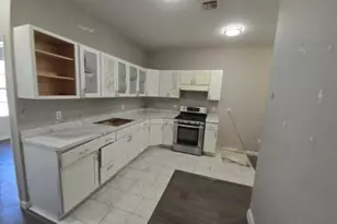 529 Communipaw Ave, Jersey City, NJ 07304 - Photo 19