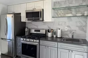 298 4th St, Jersey City, NJ 07302 - Photo 3