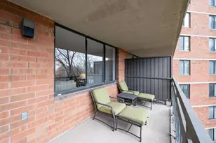 429 Harmon Cove Tower, Secaucus, NJ 07094 - Photo 27