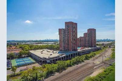 429 Harmon Cove Tower, Secaucus, NJ 07094 - Photo 31