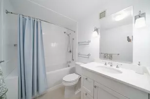 429 Harmon Cove Tower, Secaucus, NJ 07094 - Photo 7