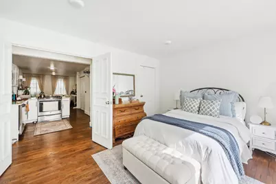 300 Barrow St, Jersey City, NJ 07302 - Photo 11