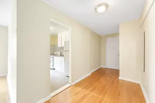 2195 Central Rd, Fort Lee, NJ 07024 - Photo 5