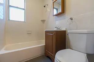 7 Newark Bay Ct, Bayonne, NJ 07002 - Photo 17