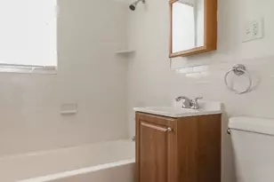 7 Newark Bay Ct, Bayonne, NJ 07002 - Photo 9