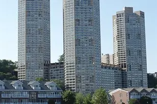 7000 Blvd E, Guttenberg, NJ 07093 - Photo 45