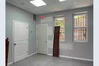 32 Martin Luther King Jr Dr, Jersey City, NJ 07305 - Photo 9