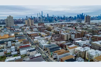 218 68th St, Guttenberg, NJ 07093 - Photo 3