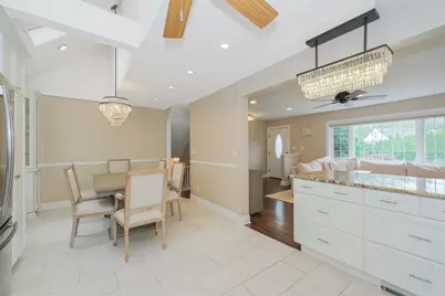 122 Village Circle East, Paramus, NJ 07652 - Photo 5
