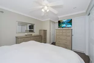 122 Village Cir E, Paramus, NJ 07652 - Photo 21