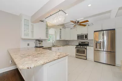 122 Village Circle East, Paramus, NJ 07652 - Photo 17