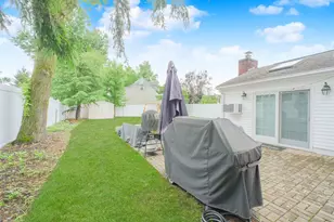 122 Village Cir E, Paramus, NJ 07652 - Photo 35