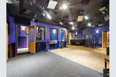 514 Monastery Pl, Union City, NJ 07087 - Photo 3