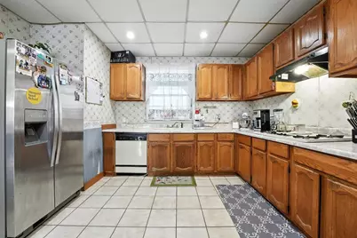 163 Lincoln St, Jersey City, NJ 07307 - Photo 9