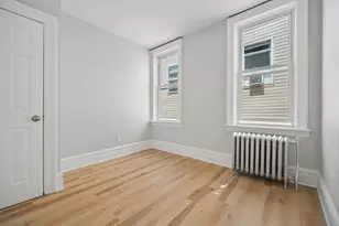 130 Wilkinson Ave, Jersey City, NJ 07305 - Photo 41