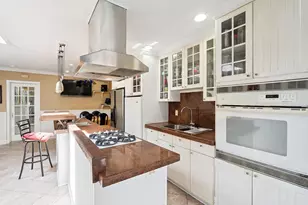 92 Hutton St, Jersey City, NJ 07307 - Photo 3