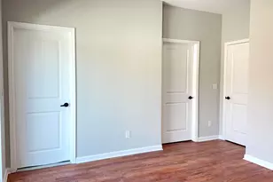 84 Logan Ave, Jersey City, NJ 07306 - Photo 9