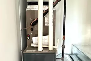 84 Logan Ave, Jersey City, NJ 07306 - Photo 19