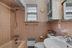 131 W 10th St, Bayonne, NJ 07002 - Photo 25