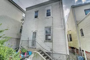 220 Wegman Pkwy, Jersey City, NJ 07305 - Photo 19