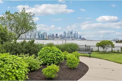 7400 River Rd #409, North Bergen, NJ 07047 - Photo 27