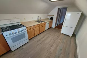 48 W 32nd St, Bayonne, NJ 07002 - Photo 3