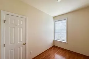 394 Woodlawn Ave, Jersey City, NJ 07305 - Photo 13