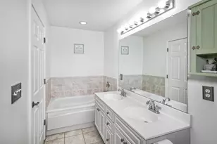 406 Newburgh Ct, West New York, NJ 07093 - Photo 9