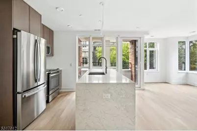 14 Lincoln Pl #208, Madison, NJ 07940 - Photo 1