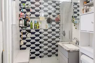 821 Bergen Ave, Jersey City, NJ 07306 - Photo 15