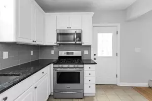 334 Webster Ave, Jersey City, NJ 07307 - Photo 5