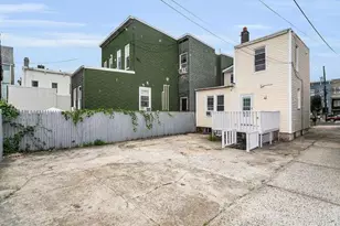 334 Webster Ave, Jersey City, NJ 07307 - Photo 25