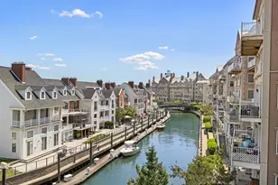 205 Shearwater Ct W, Jersey City, NJ 07305 - Photo 19