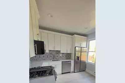 50 Montrose Ave #2, Jersey City, NJ 07307 - Photo 5