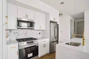 4 Beacon Way, Jersey City, NJ 07304 - Photo 5