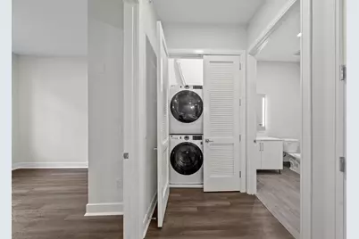 121 34th St #414, Union City, NJ 07087 - Photo 7