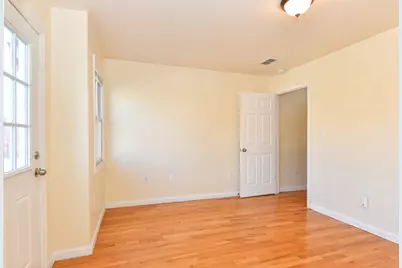 499 Ocean Ave #2, Jersey City, NJ 07305 - Photo 3