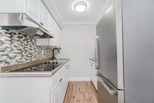 83 68th St, Guttenberg, NJ 07093 - Photo 5