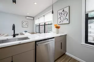 70 Bowers St, Jersey City, NJ 07307 - Photo 5