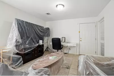 212 Clerk St, Jersey City, NJ 07305 - Photo 17