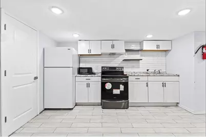 64 Lincoln St, Jersey City, NJ 07307 - Photo 21